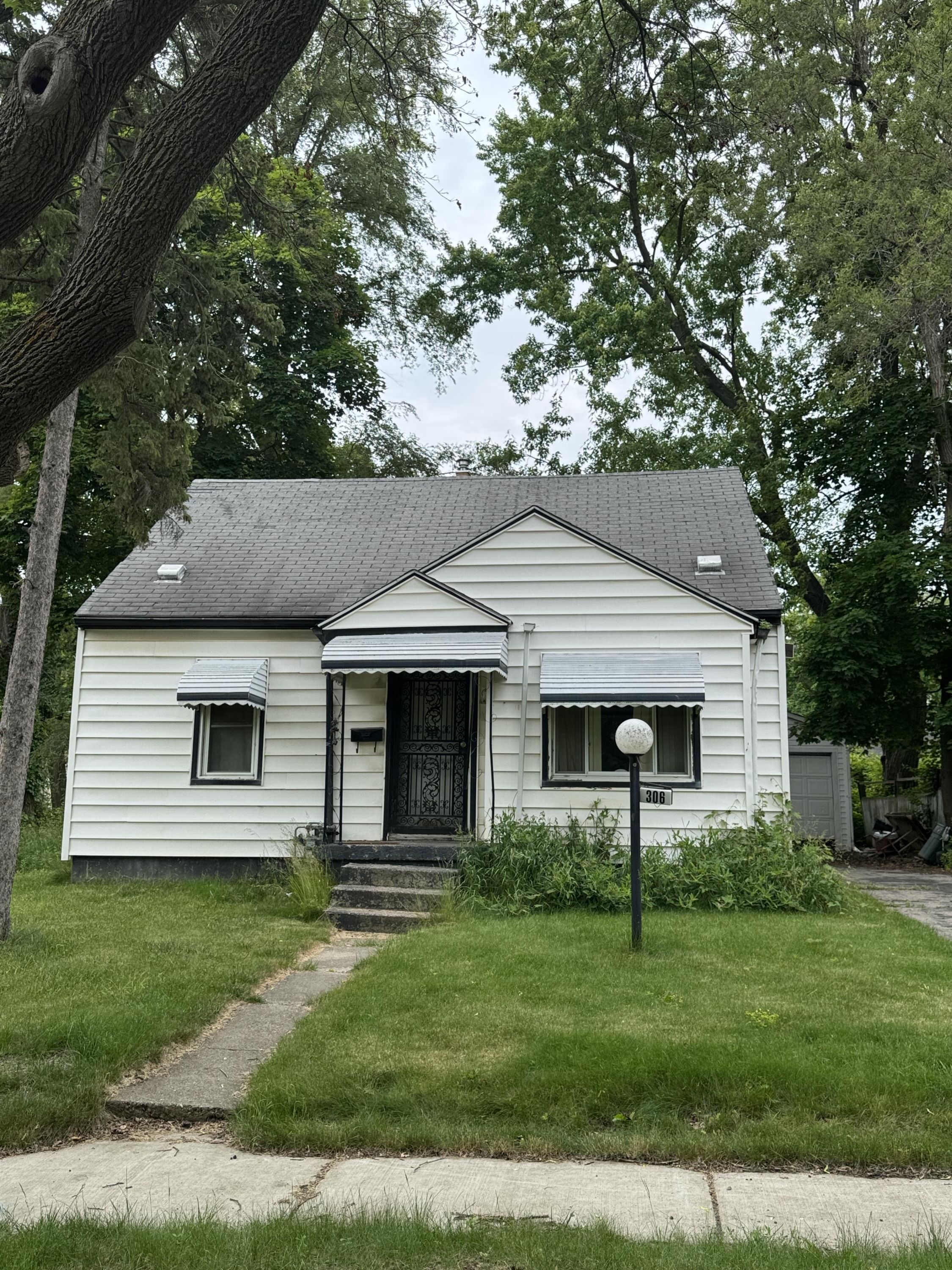 Parkway Ave, Flint, MI 48505