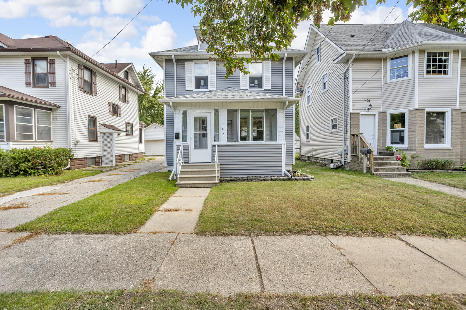 Pleasant St, Jackson, MI 49202