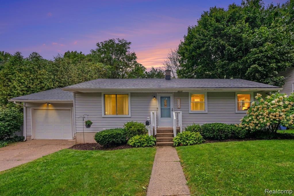 Houseman Ave, Grand Rapids, MI 49503 #1