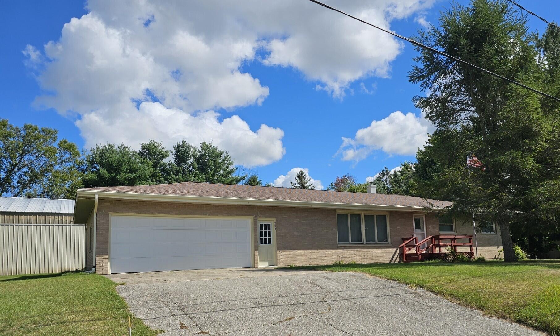 Lester Ave, Fremont, MI 49412
