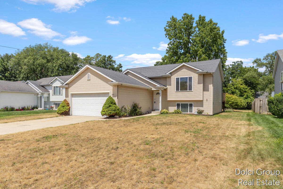 Regent St, Grand Rapids, MI 49548