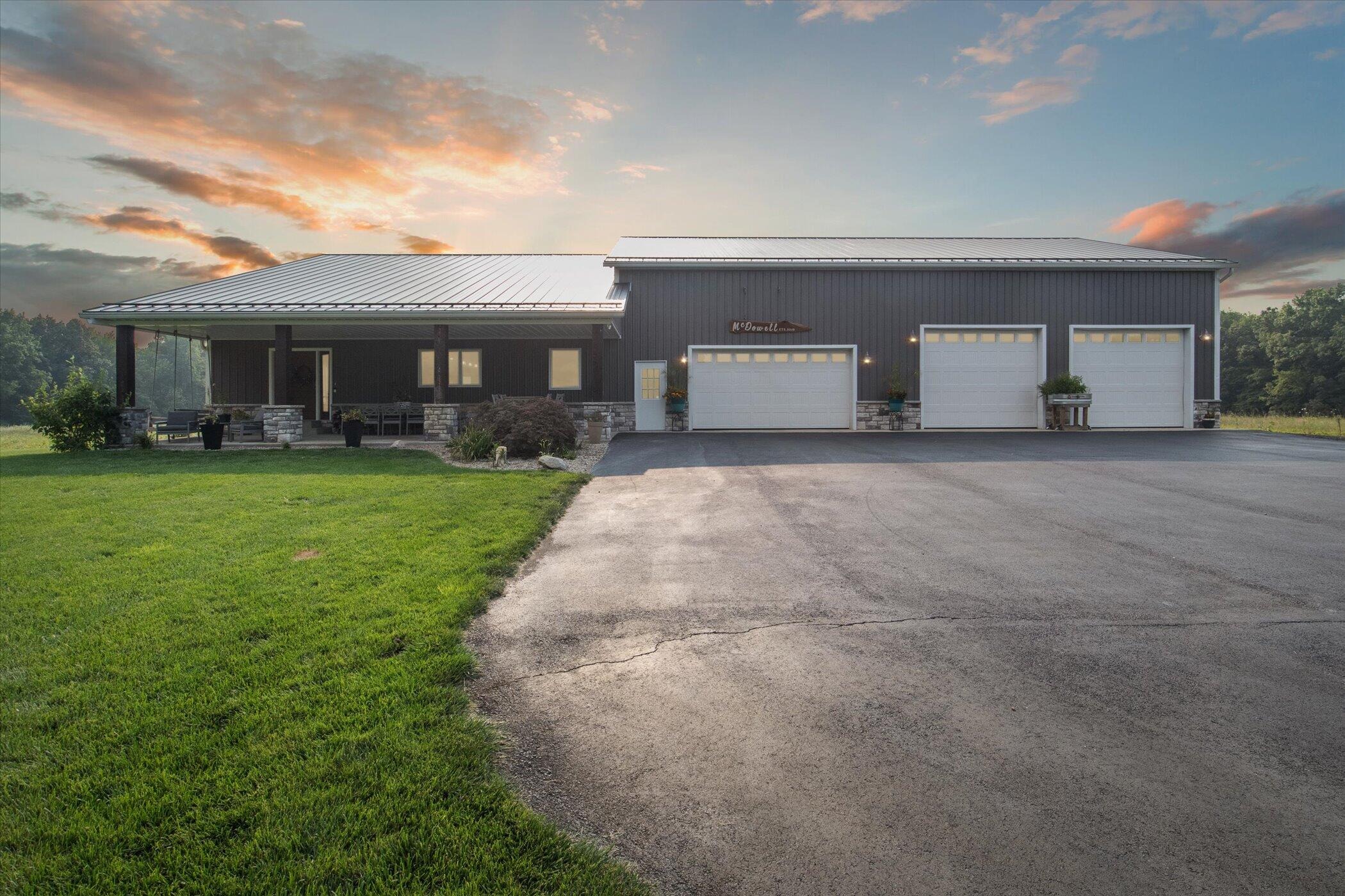 Driftwood Dr, Edwardsburg, MI 49112 #1