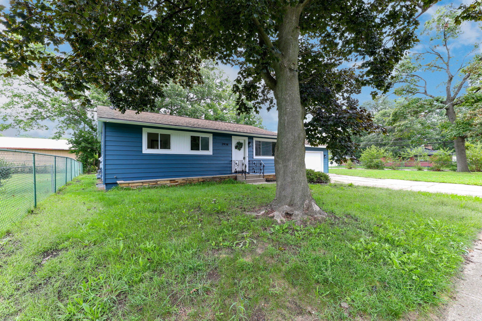 Woodcliffe Dr, Muskegon, MI 49444