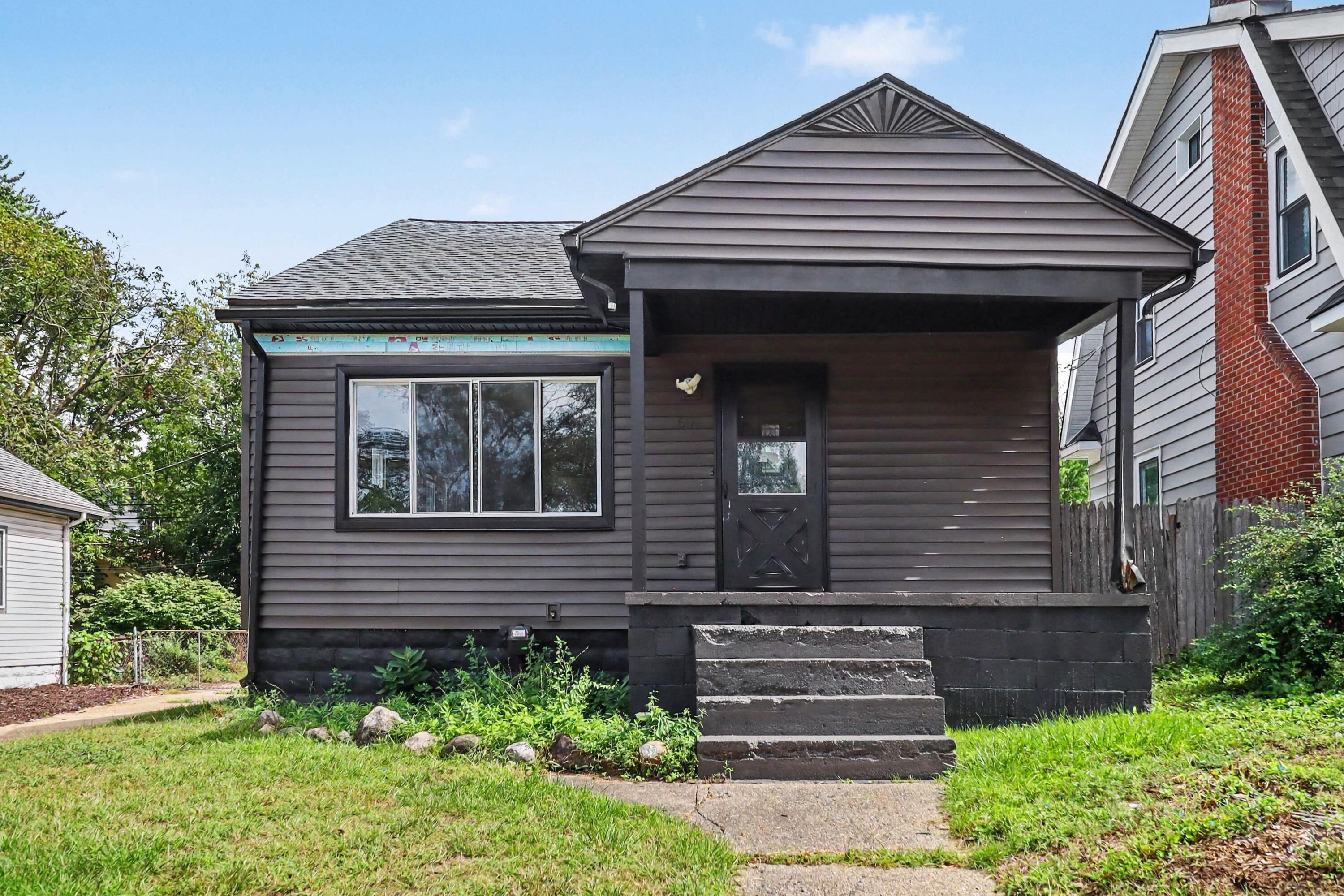 Hilldale Dr, Royal Oak, MI 48067