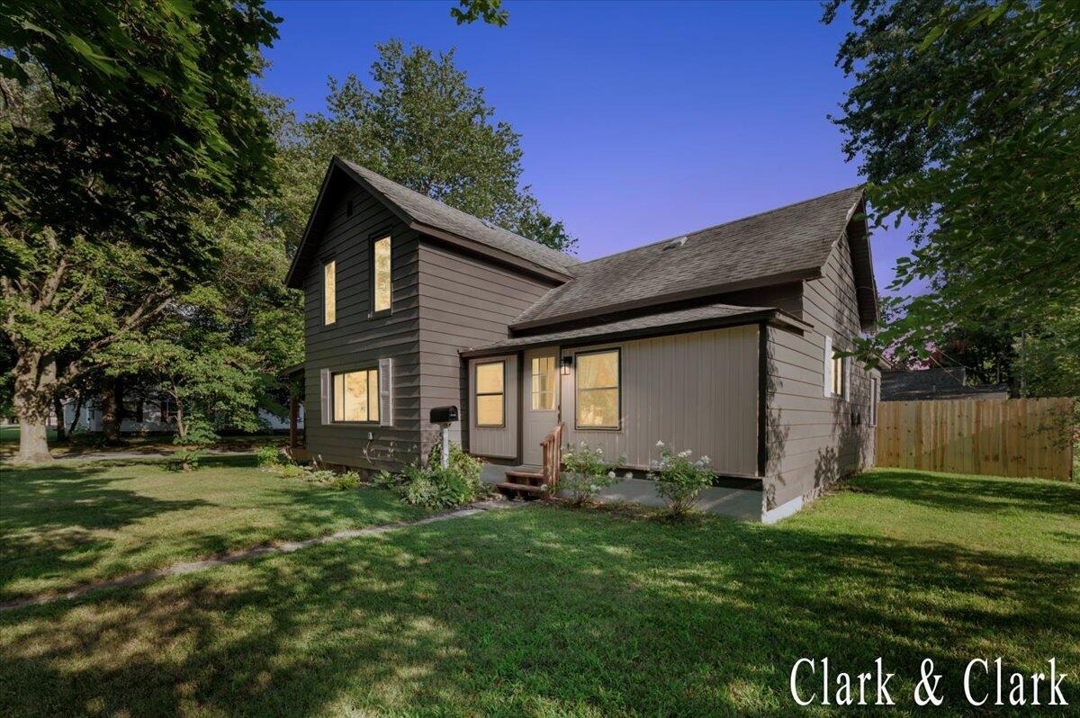 Bond St, Hastings, MI 49058
