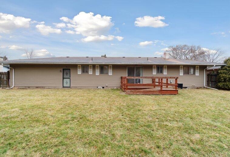 Mysylvia Dr, Saginaw, MI 48601