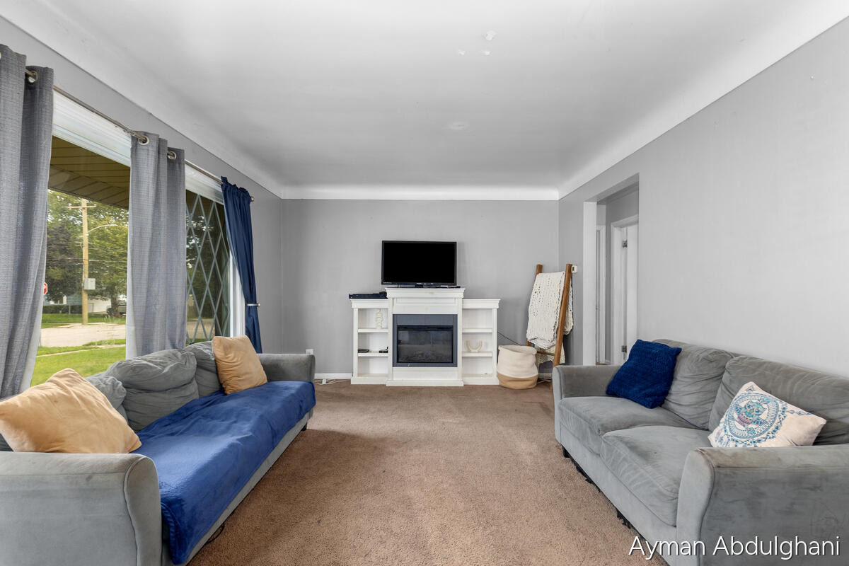 Curwood Ave, Grand Rapids, MI 49508 #1