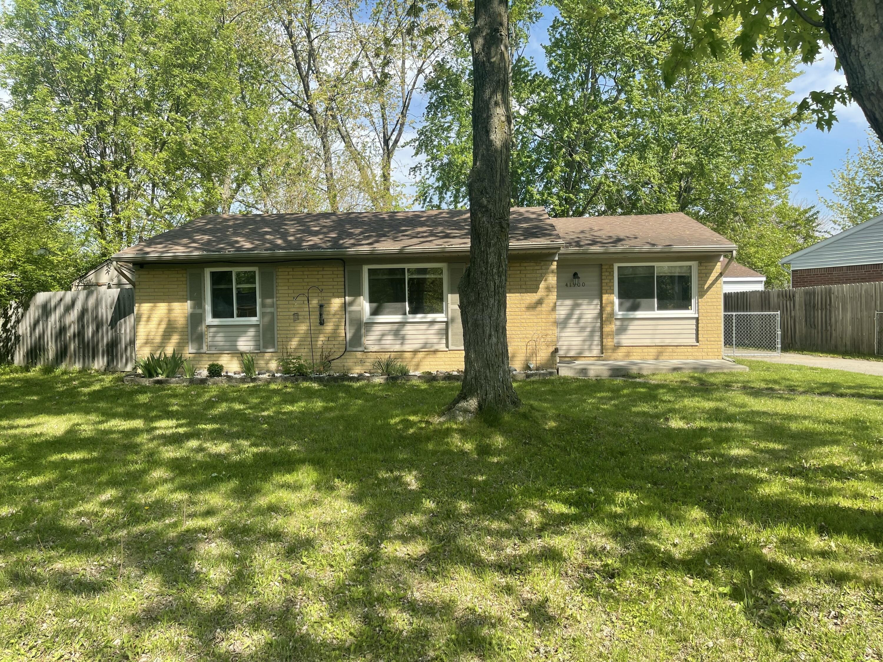 Arthur St, Van Buren Township, MI 48111