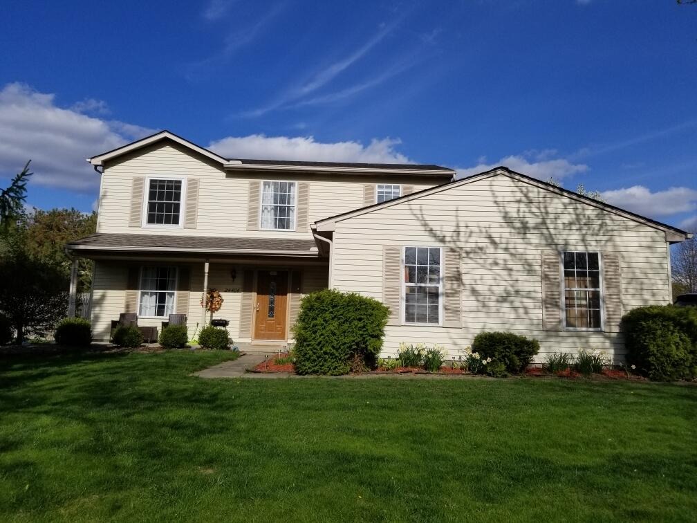 Simmons Dr, Novi, MI 48374