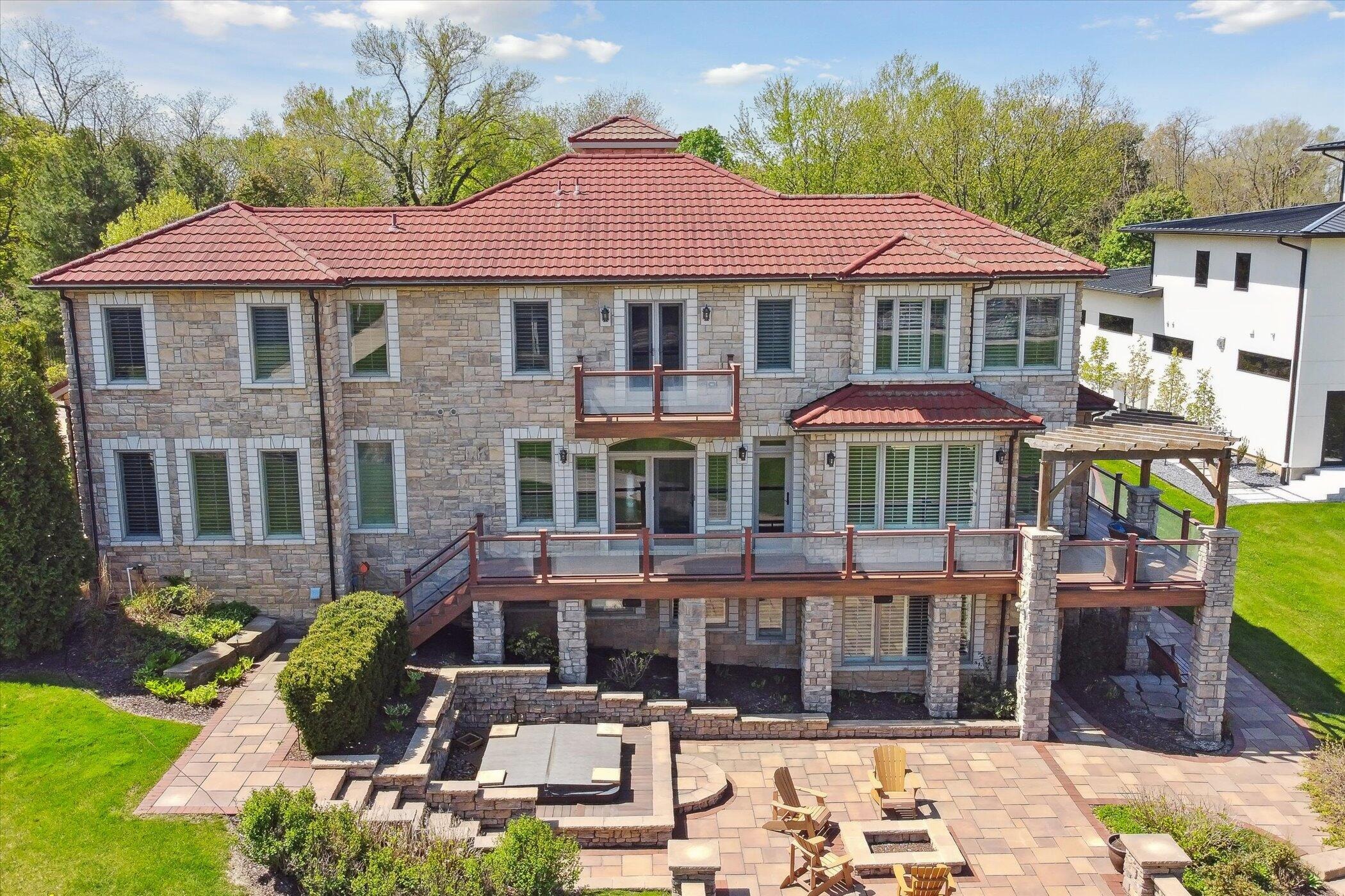Sul Lago , Benton Harbor, MI 49022