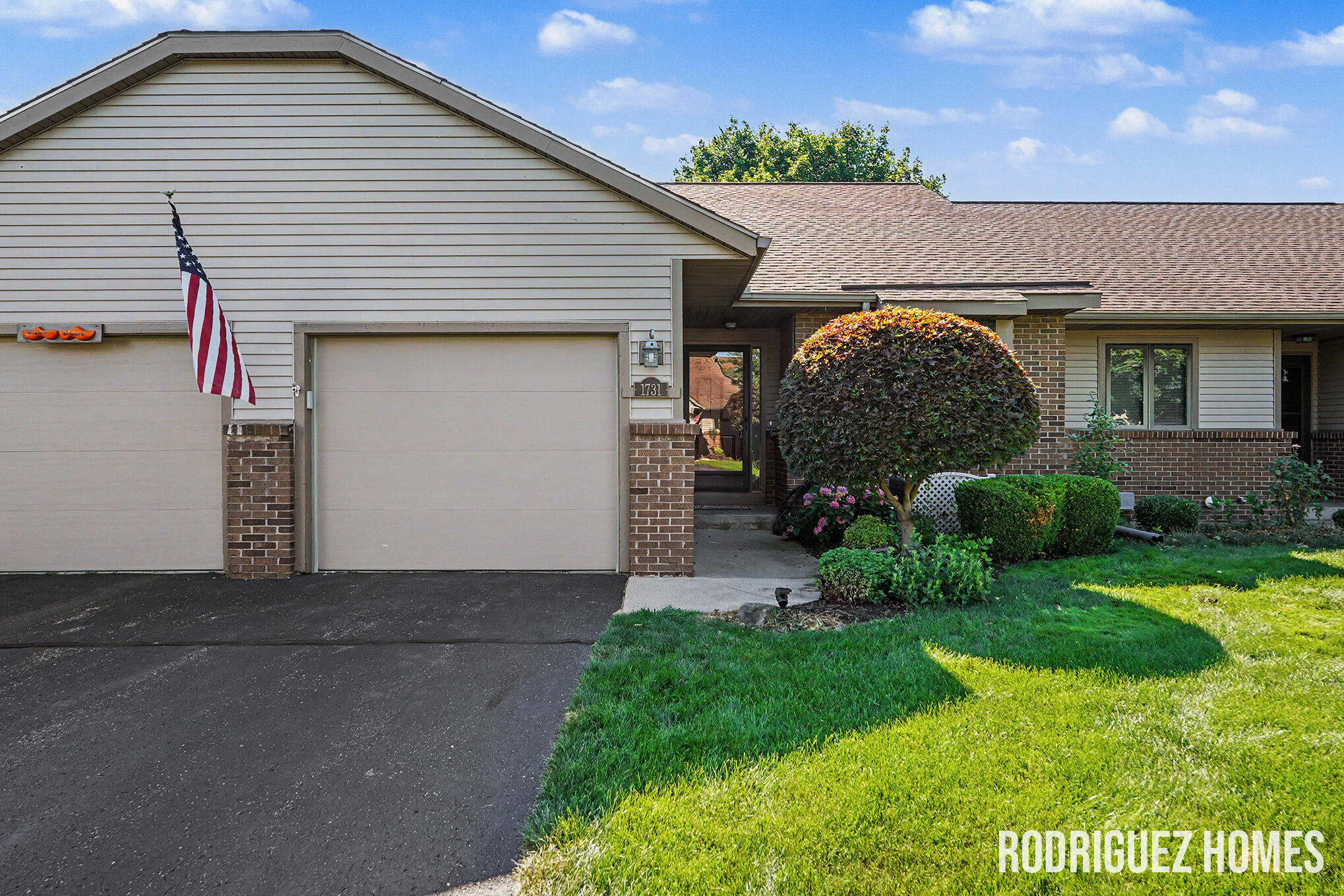 Lakeview Dr, Zeeland, MI 49464