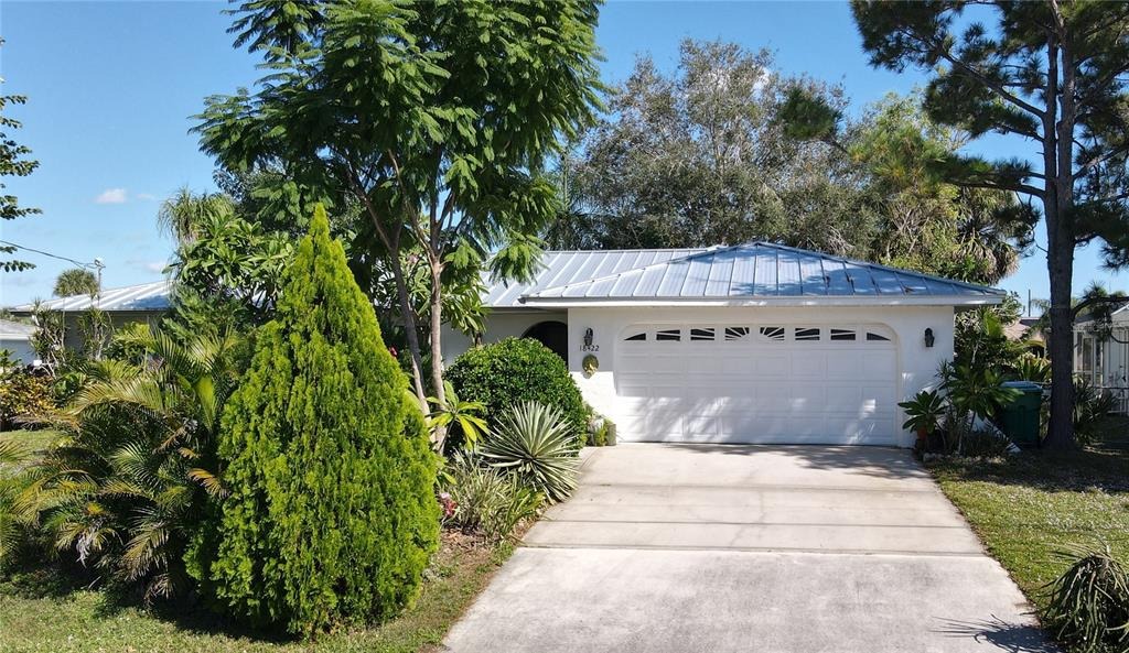 Burkholder Cir, Port Charlotte, FL 33948