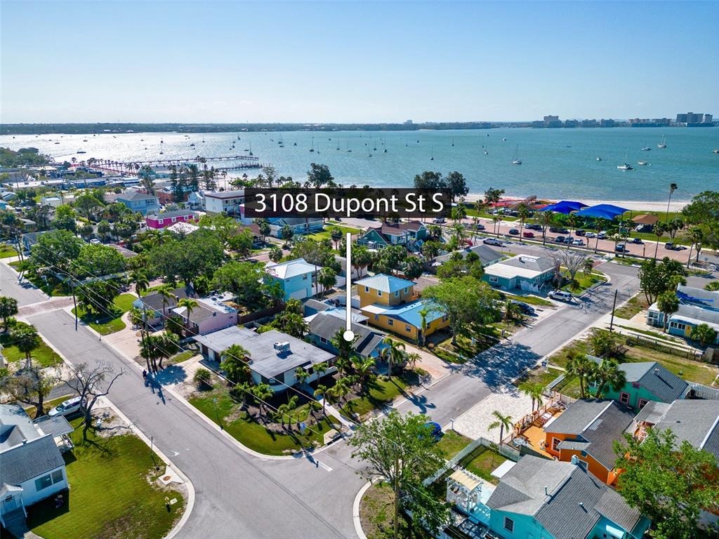 Dupont St, Gulfport, FL 33707