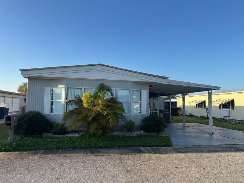 Dolphin Dr, Oldsmar, FL 34677