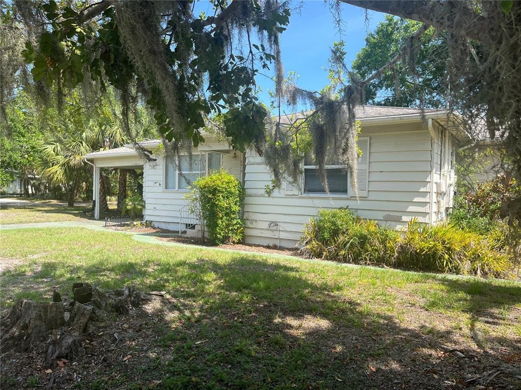 Pelican Dr, Sarasota, FL 34237