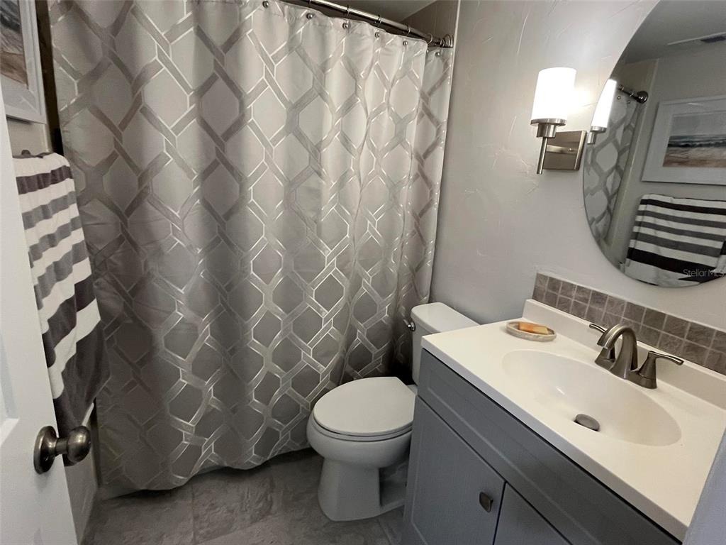 Circlewood Dr, Sarasota, FL 34231 #1