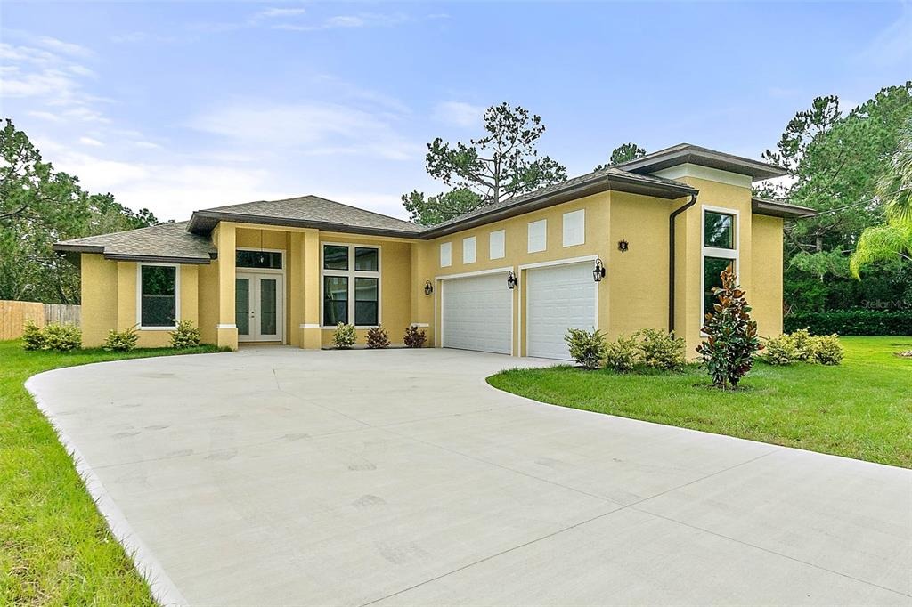 White Holly Pl, Palm Coast, FL 32164