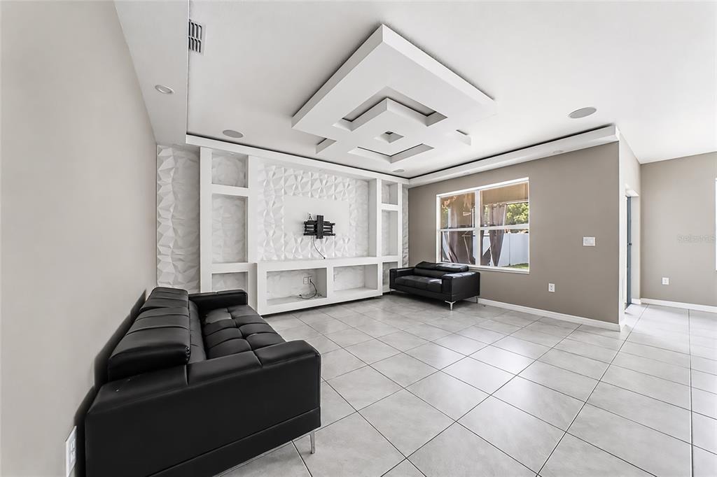 Country Walk Club Cir, Winter Haven, FL 33881 #1