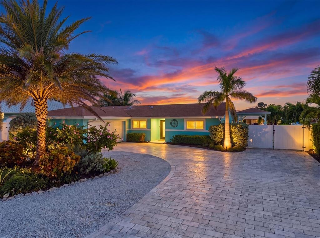 Royal Palm Dr, Bradenton, FL 34210