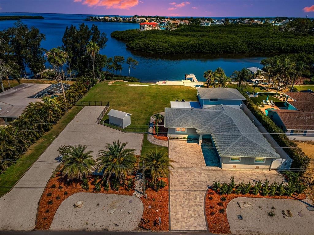 Sea Breeze Dr, Tarpon Springs, FL 34689