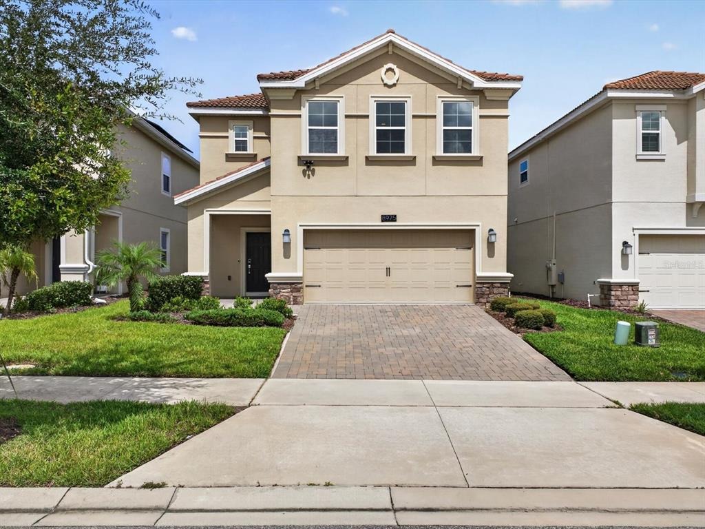 Fluffy Lie Ct, Davenport, FL 33896