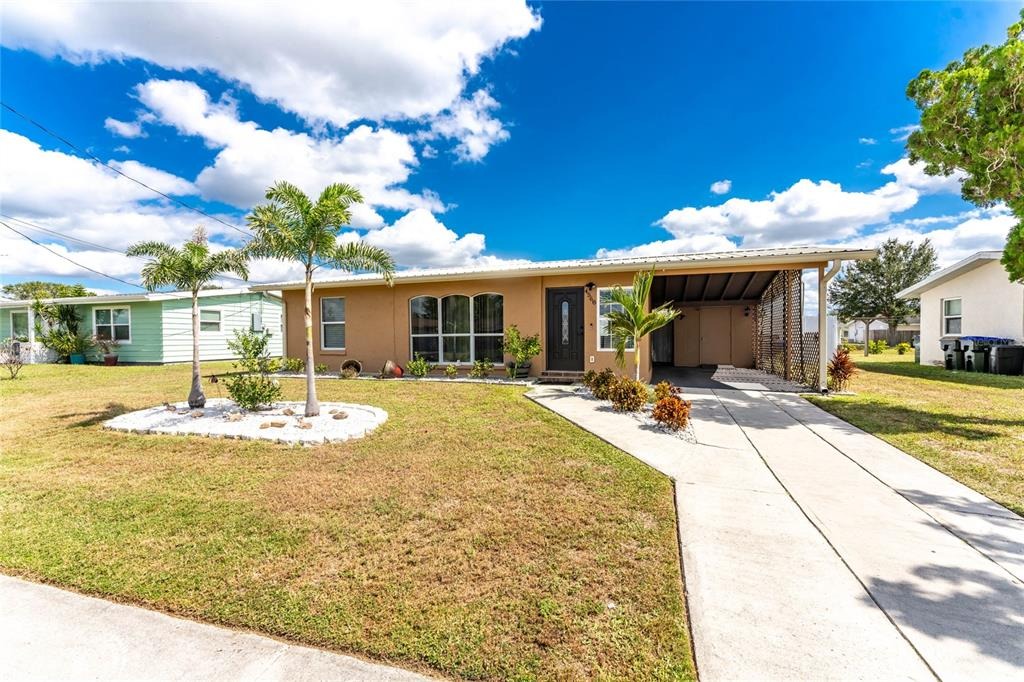 Grobe St, North Port, FL 34287