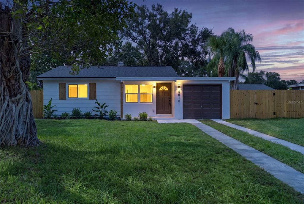 13th St, Saint Petersburg, FL 33702