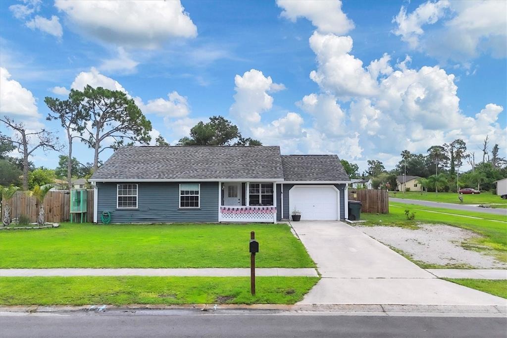 Lyncrest St, North Port, FL 34287