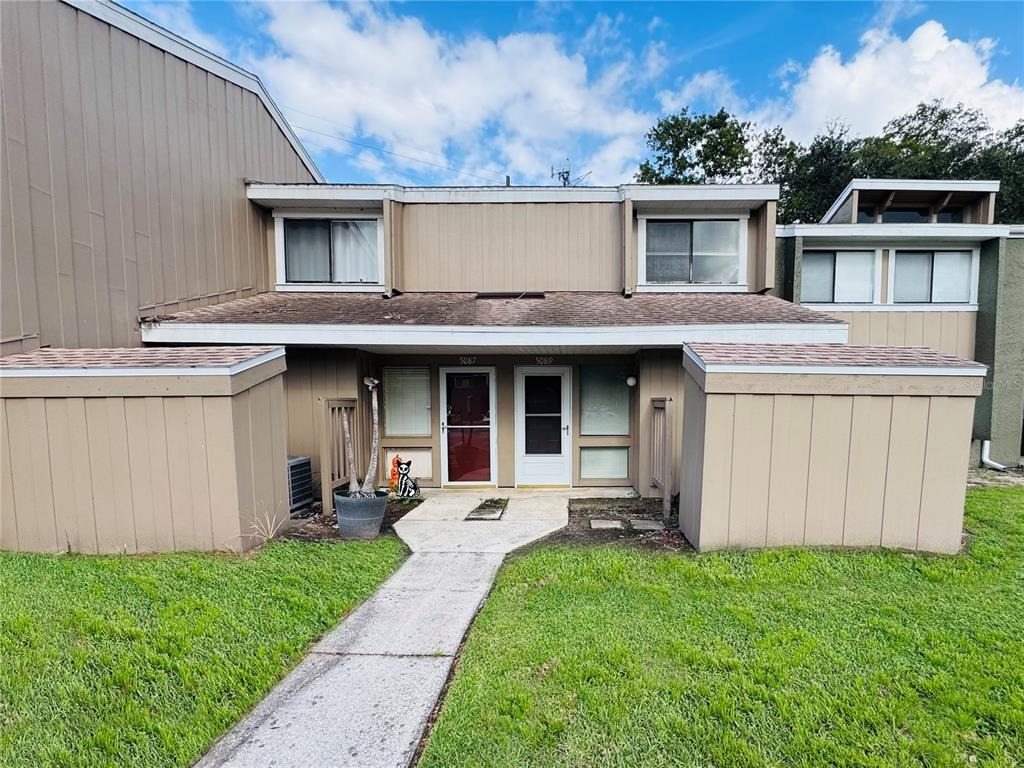 Eaglesmere Dr, Orlando, FL 32819