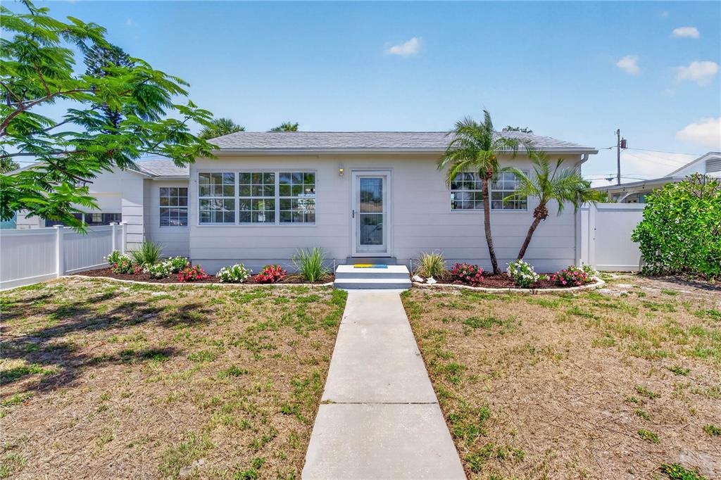 42nd Ave, Street Pete Beach, FL 33706