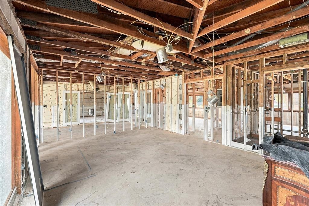Eden Roc Cir, Tampa, FL 33634 #1
