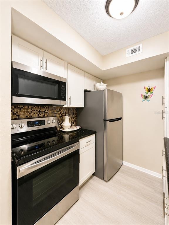 Fountainhead Cir, Kissimmee, FL 34741 #1