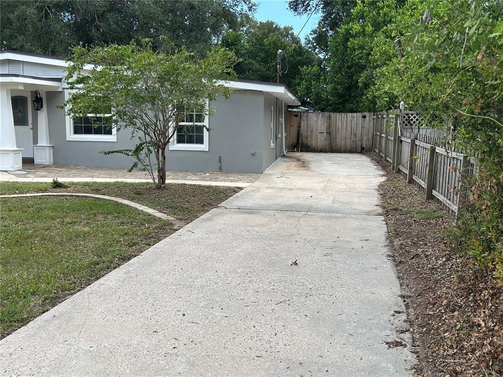 Gardenia Dr, Orange City, FL 32763 #1
