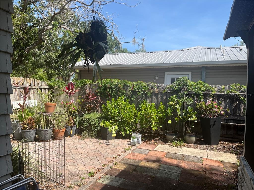 Pelican Dr, Sarasota, FL 34237 #1