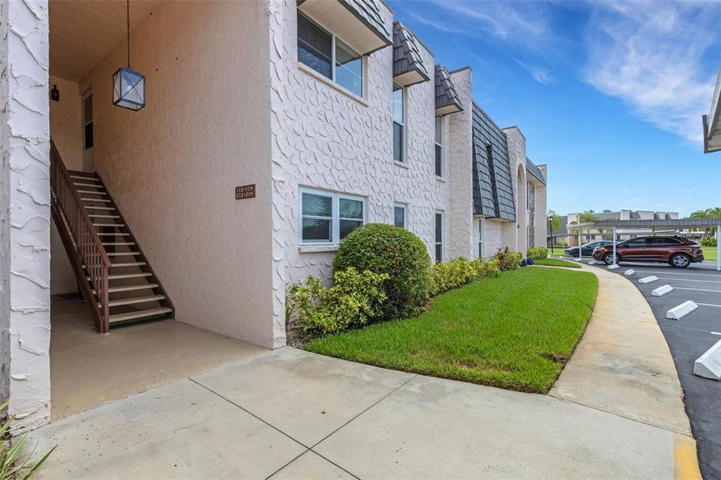 Fernwood Cir, Seminole, FL 33777