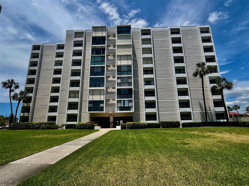 Bayway Blvd, Clearwater Beach, FL 33767