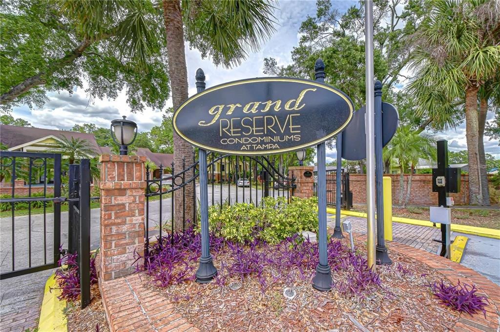 Fancy Finch Dr, Tampa, FL 33614