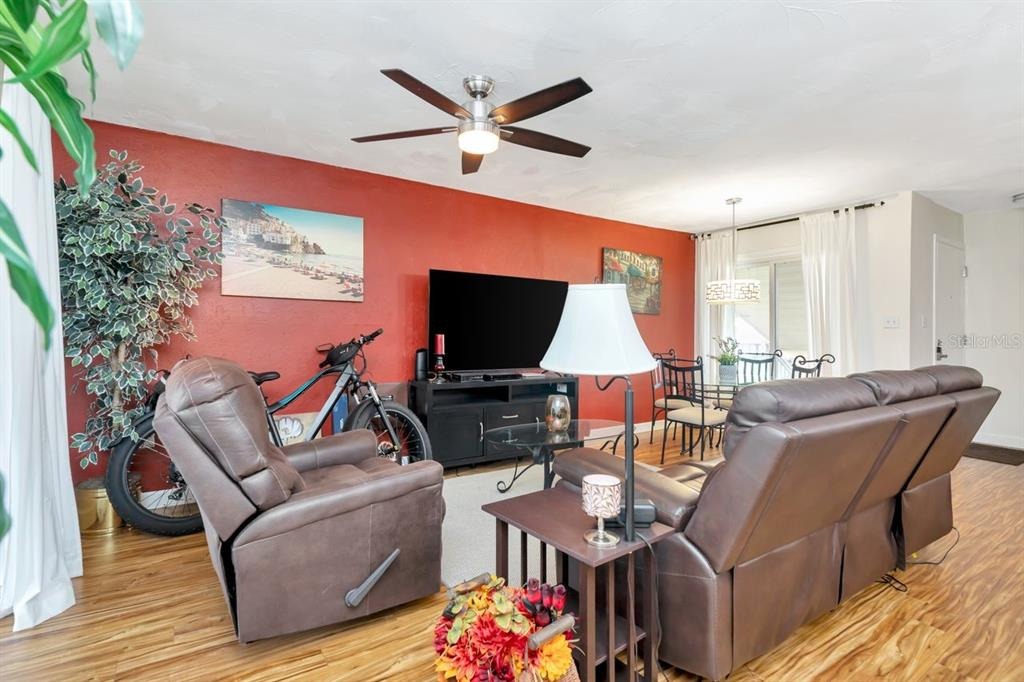 41st St, Saint Petersburg, FL 33711 #1
