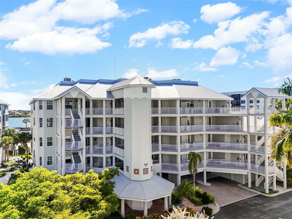 Dolphin Bay Way, Sarasota, FL 34242