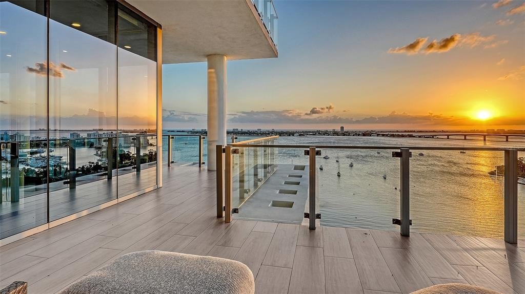 Gulfstream Ave, Sarasota, FL 34236