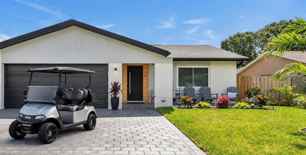 Chesterfield Dr, Dunedin, FL 34698