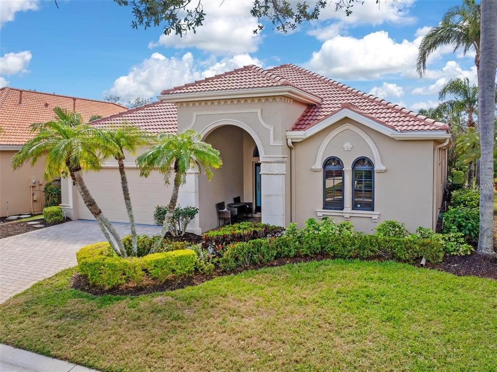 Cote Du Rhone Way, Sarasota, FL 34238