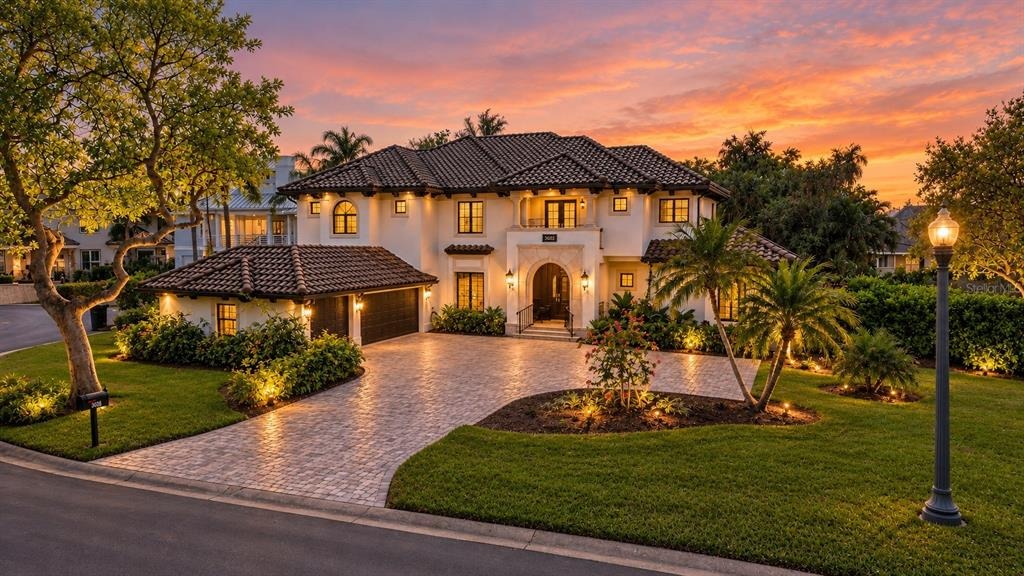 Tortuga Cir, Saint Petersburg, FL 33702