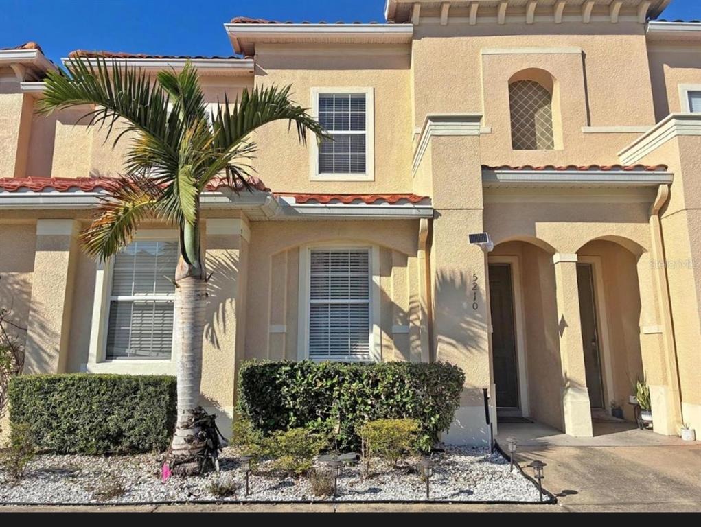 Paradise Cay Cir, Kissimmee, FL 34746