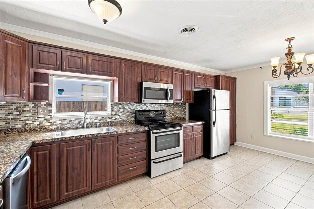 Braddock St, Tampa, FL 33603 #1