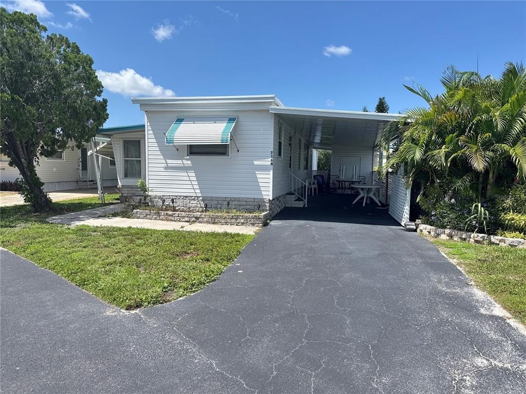 Mount Georgetown Dr, Saint Petersburg, FL 33702