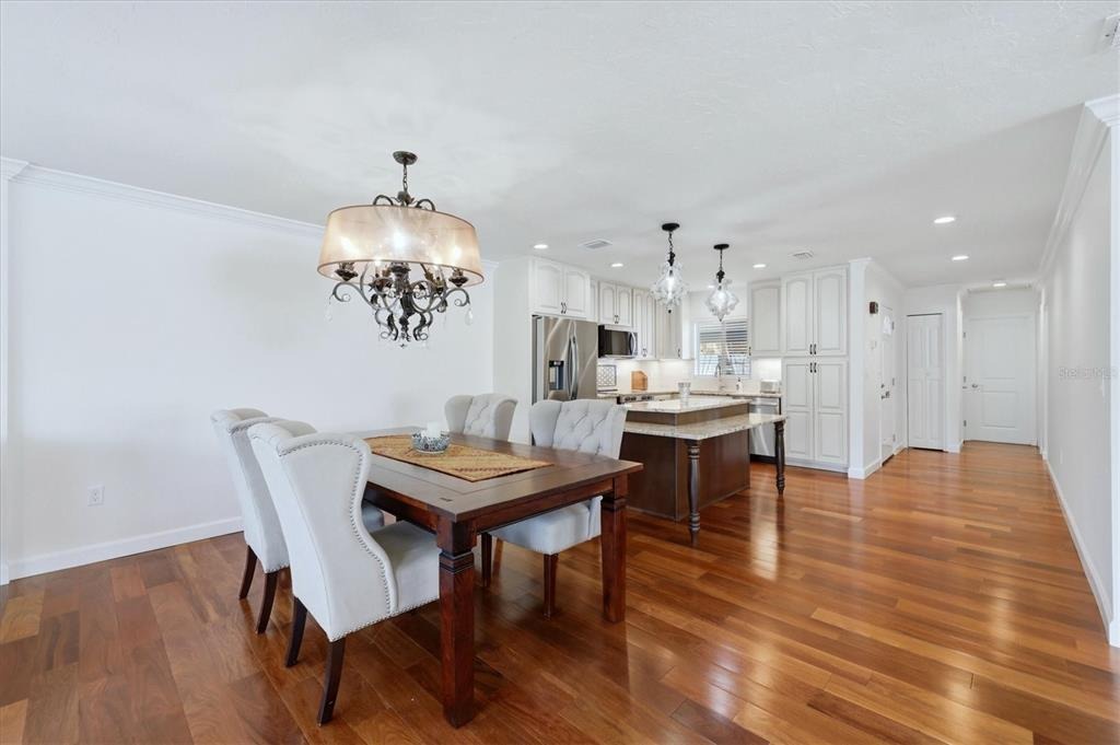 Riverbluff Ct, Sarasota, FL 34231 #1