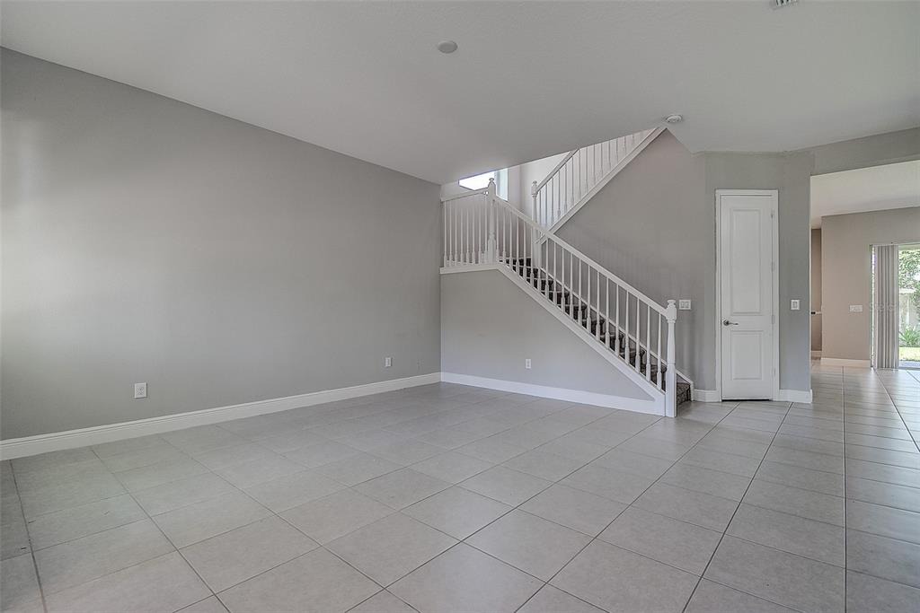 Lindentree Dr, Wesley Chapel, FL 33543 #1