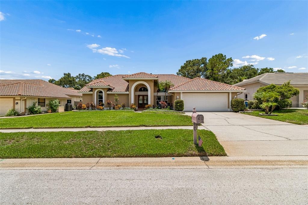 Hillcreek Cir, Clearwater, FL 33759