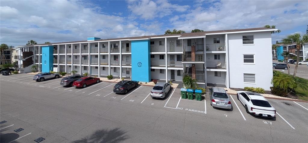 Garden Ln, Bradenton, FL 34207